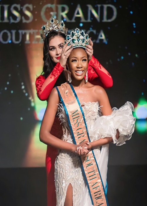 Gugulethu Mayisela là Hoa hậu Hòa bình Nam Phi 2023. Nữ sinh viên 18 tuổi là đối thủ đáng gờm của Lê Hoàng Phương ở cuộc thi Hoa hậu Hòa bình Quốc tế 2023. Ảnh: Miss Grand International.