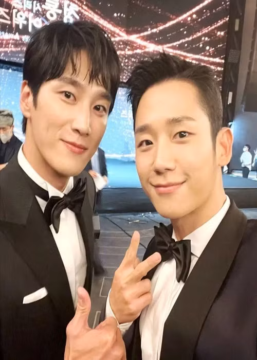 Nếu như Jung Hae In có đai đen Taekwondo, Ahn Bo Hyun xuất thân là một boxer. Ảnh: Instagram.