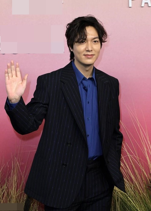 Lee Min Ho từng thừa nhận, đôi mắt sụp mí và gương mặt to là nỗi bất an của anh. Ảnh: Tiền Phong.