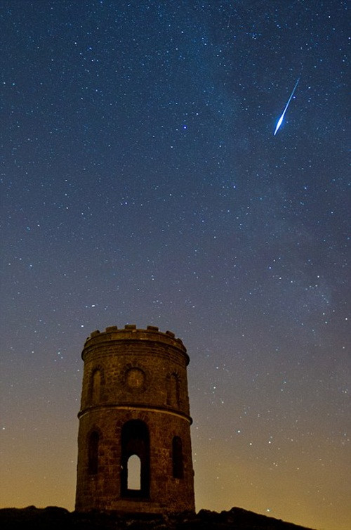 Và nó cũng có màn trình diễn rực rỡ không kém ở Buxton, Derbyshire, Anh.