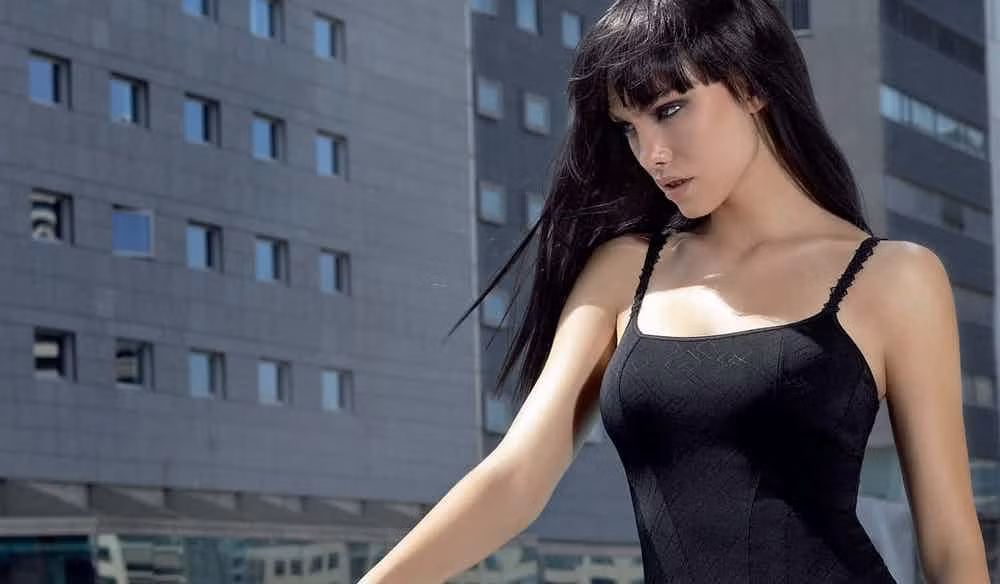 Phụ nữ Bulgaria rất xinh đẹp và hầu hết họ có mái tóc đen. Ảnh: The Richest.