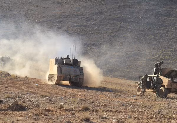 Hôm 22/8, quân đội Lebanon đã bắt sống một tay chỉ huy cấp cao của phiến quân IS. Ảnh: FNA.