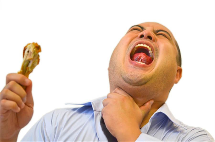 Tham du tiec lon, 290 nguoi bi ngo doc thuc pham vi ly do khong ai ngo