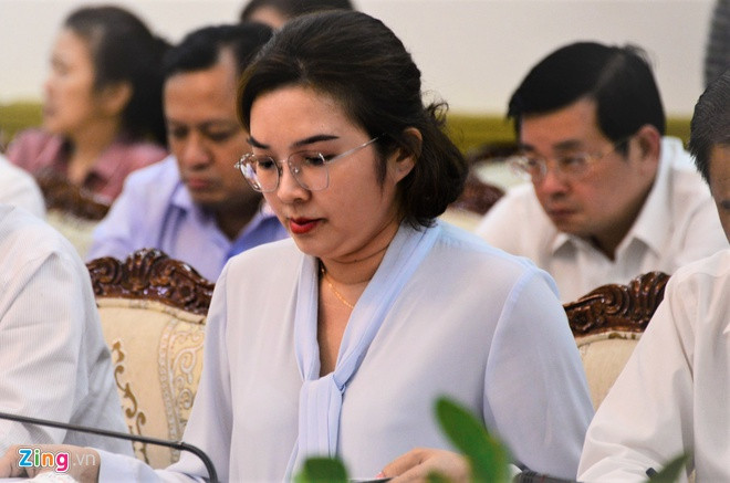 13 nguoi tu nguyen xin vao khu cach ly dich Covid-19 tai quan 7