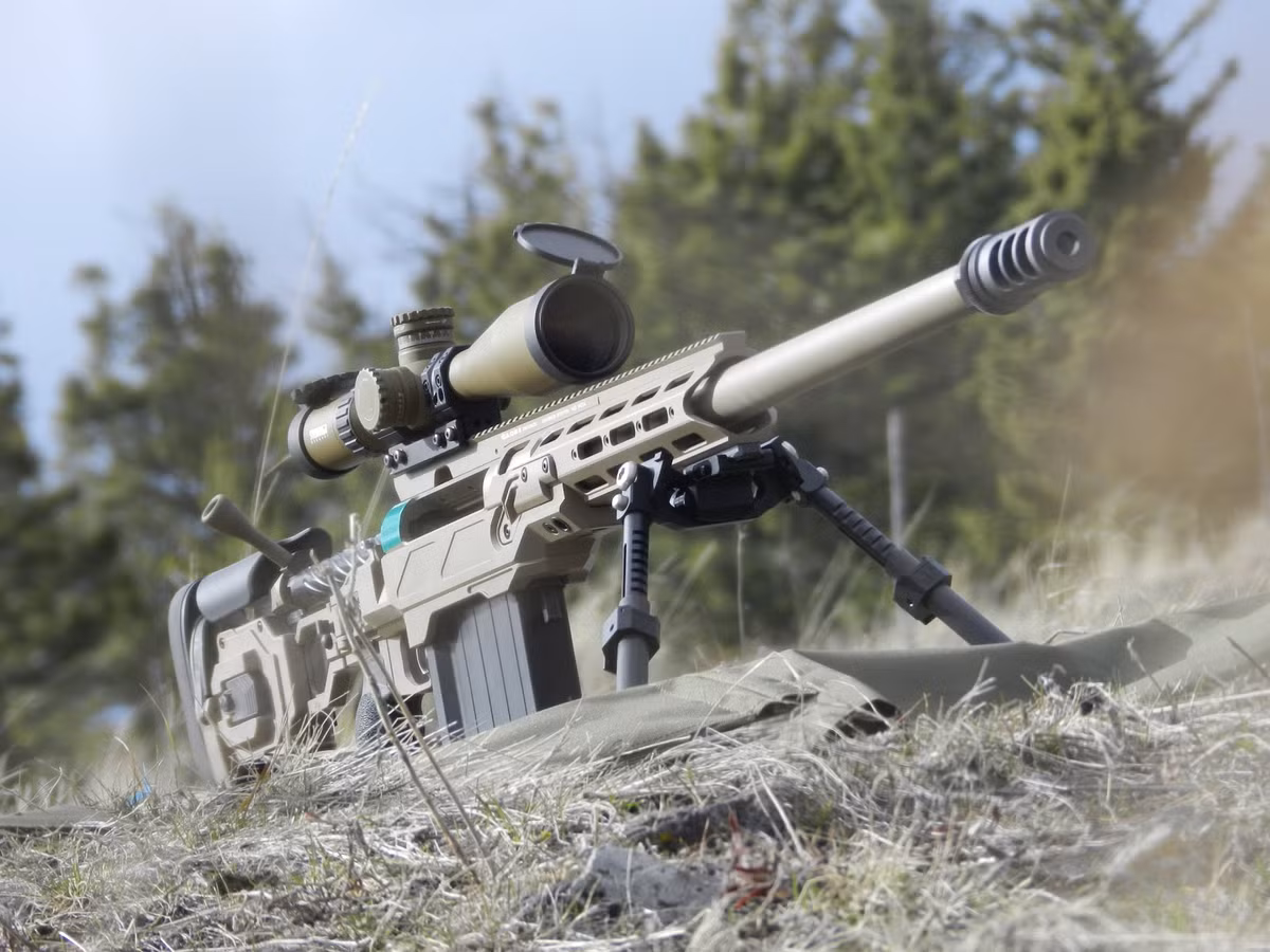 Được biết, đơn giá của mỗi khẩu LRT-3 ước tính xấp xỉ 5.000 USD (bao gồm cả kính ngắm đi kèm), điểm khó của LRT-3 trong Quân đội Ukraine là việc Kiev không sử dụng cỡ đạn tiêu chuẩn 12.7×99mm của NATO và hoj buộc phải nhập từ bên ngoài hoặc sản xuất mới loại đạn này. Ảnh: blogspot.com.