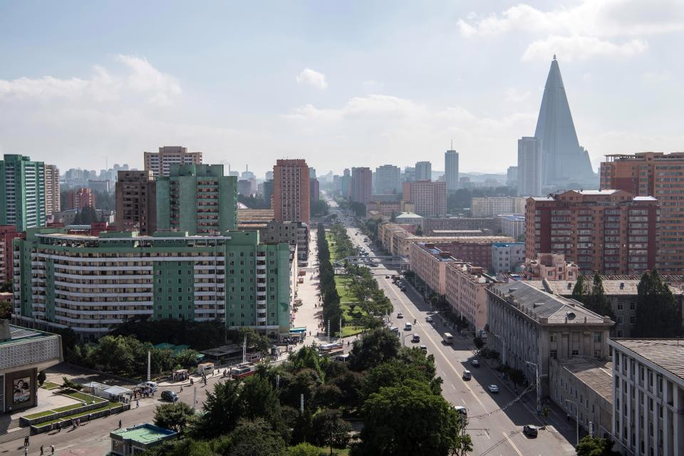 Khách sạn Ryugyong cao 330 mét là tòa nhà cao nhất ở thủ đô Bình Nhưỡng.