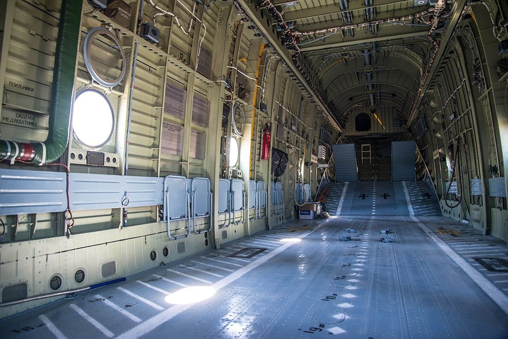 Cũng theo Sputnik, việc hiện đại hóa mở rộng đáng kể các ứng dụng tiềm năng của Mi-26 là một phần trong chương trình quốc gia tái trang bị vũ khí trong giai đoạn 2018-2027. Ảnh: rg.ru.