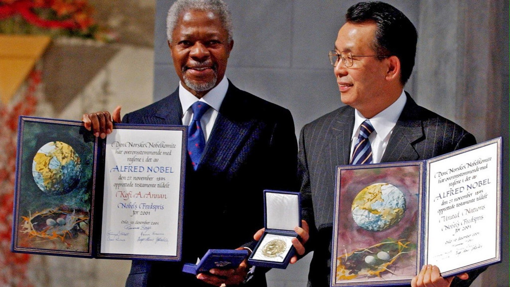 Cuu tong thu ky LHQ Kofi Annan: Ra di de lai the gioi tot dep hon-Hinh-3