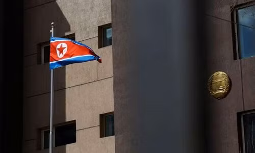 My gia han lenh cam cong dan den Trieu Tien