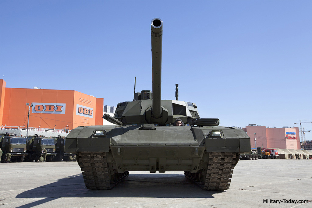 Vũ khí chính của T-14 là pháo 2A82-1M cỡ 125mm L/56 với cơ số đạn 45 viên hoặc pháo 2A83 cỡ 152mm L/48. Ngoài ra còn có súng máy Kord 12,7mm và 7,62 mm. Ảnh: MT.