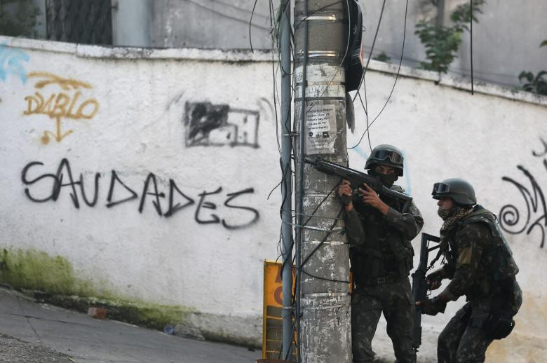 “Chiến dịch chống ma túy đang tiếp diễn và có thể sẽ có thêm nhiều người thiệt mạng”, Quân đội Brazil cho biết.