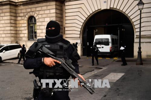 Tan cong bang dao gay thuong vong o Phap