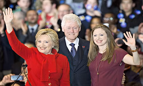 Ai se giup con gai ba Hillary tranh cu Tong thong My?