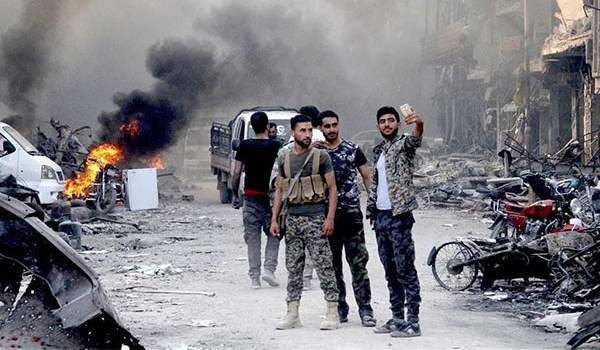 Theo al-Suwayda 24 blog, Quân đội Syria đã giành lại quyền kiểm soát hơn 50 km2 lãnh thổ tỉnh Sweida kể từ khi bắt đầu chiến dịch quân sự nhằm quét sạch các phần tử IS còn lại ở vùng nông thôn phía bắc tỉnh này. Ảnh: FNA.