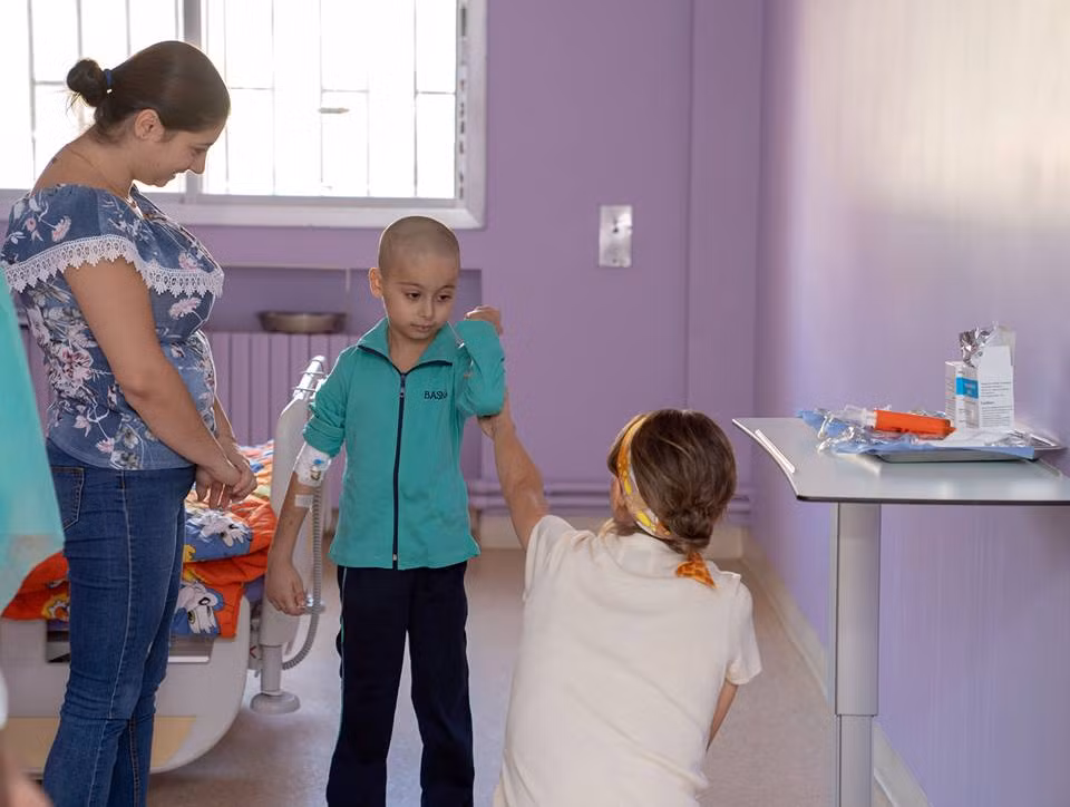 Xuc dong loat anh De nhat phu nhan Syria tham tre ung thu-Hinh-9