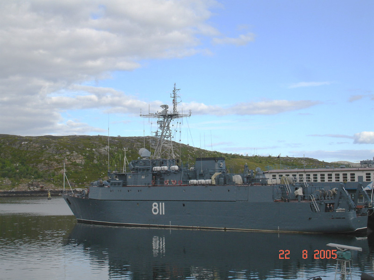 Vũ khí chính của Vladimir Gumanenko là pháo AK-176M 76 mm và AK-630 30mm. Ảnh: seawaves.com.