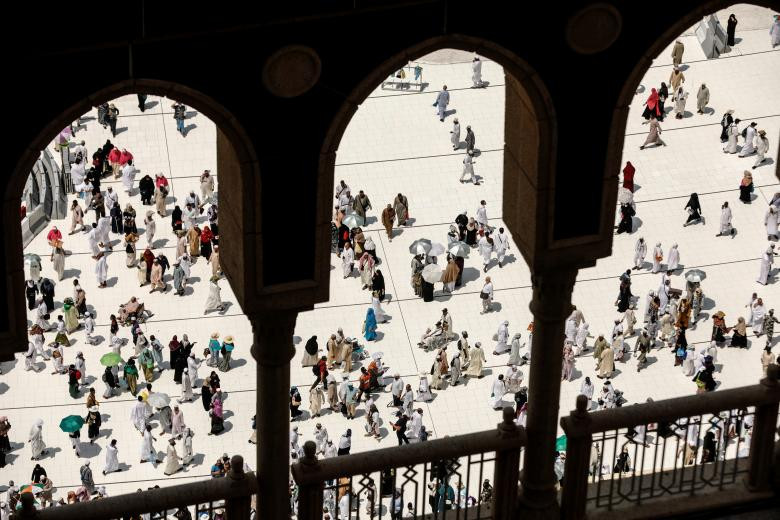 Anh: Bien nguoi Hoi giao hanh huong ve thanh dia Mecca-Hinh-6