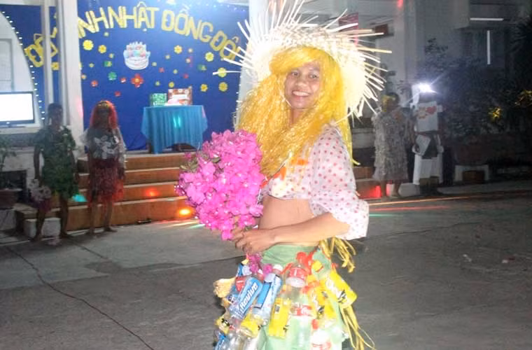 Các chiến sĩ Đại đội 90 dàn dựng thời trang độc đáo.