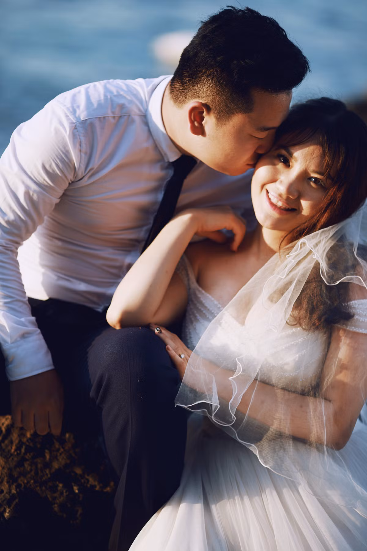 Xem thêm ảnh cưới tuyệt đẹp ở Lý Sơn của cặp đôi Hà thành.