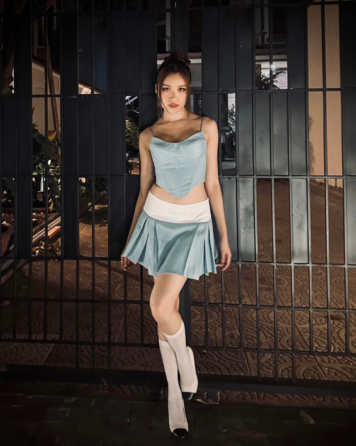 Thanh Thanh Huyền từng tham gia Hoa hậu Hoàn vũ Việt Nam năm 2015 và lọt vào top 15.