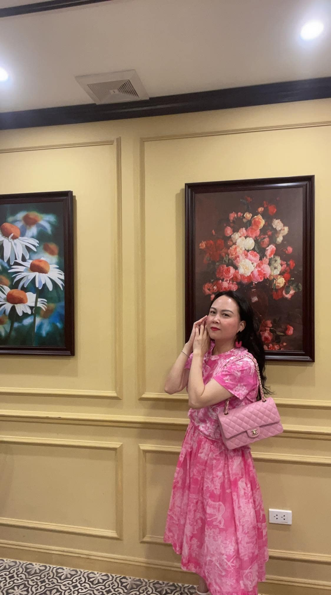 Thời gian gần đây nữ đại gia có thay đổi trong cách ăn mặc, có gu và hợp thời hơn.