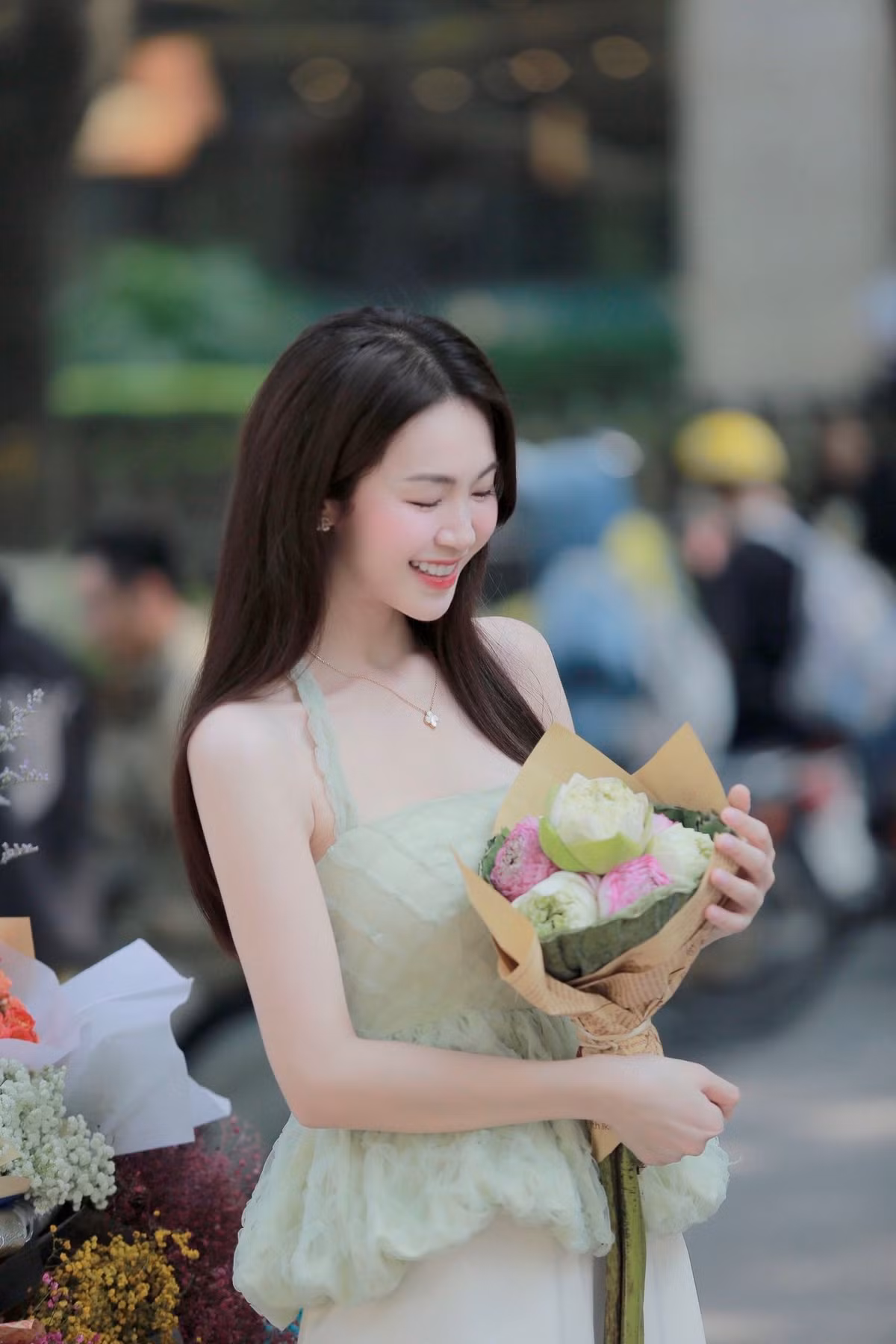 Mặc dù những thành tích này đã giúp tên tuổi của cô nhận được nhiều sự chú ý, nhưng sau cuộc thi cô không lấn sân vào showbiz mà tiếp tục việc học tập. Hiện cô kín tiếng đời tư.