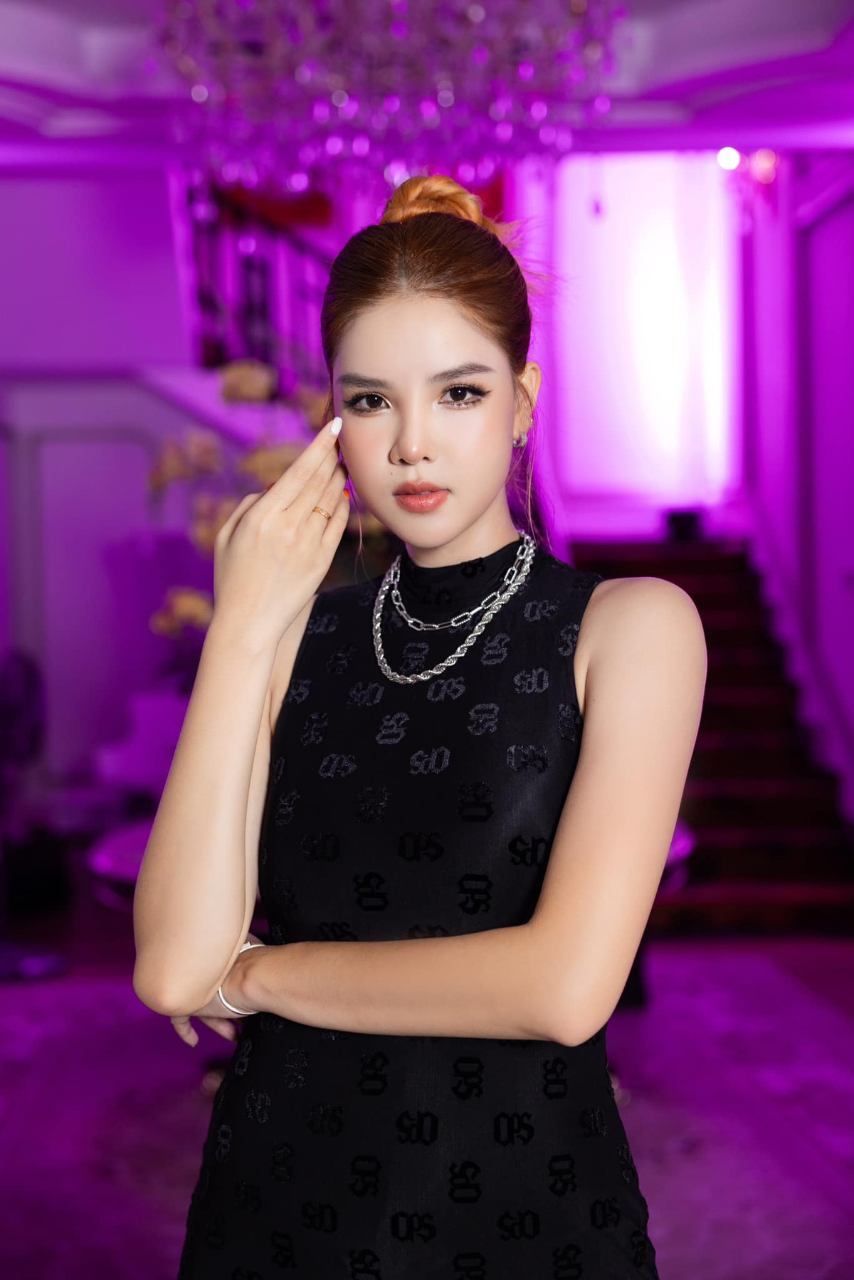 Không chỉ nổi bật về vóc dáng, Kỳ Hân còn sở hữu một làn da trắng muốt.