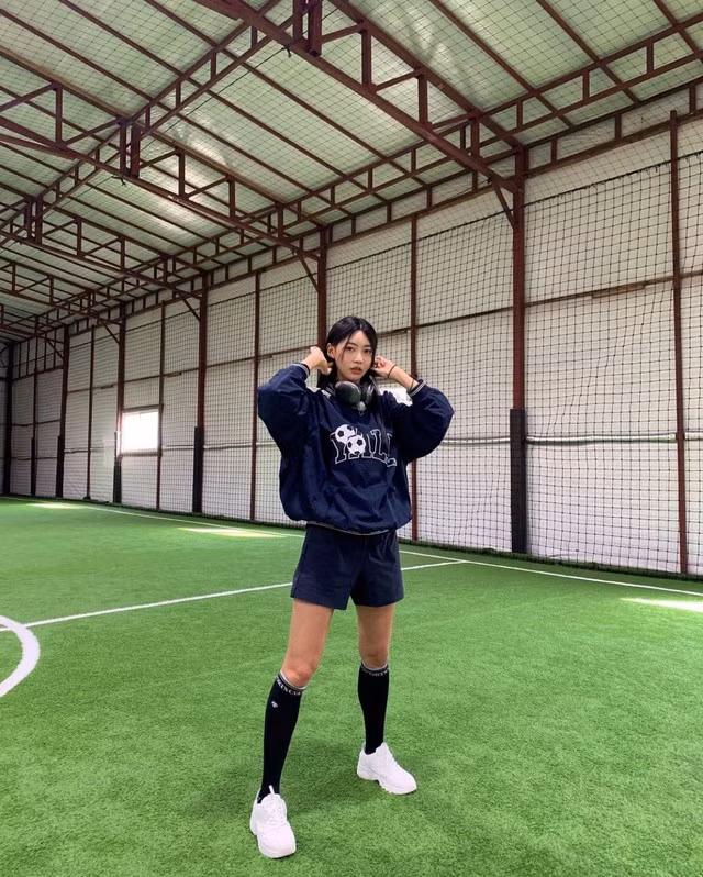 VĐV 27 tuổi được nhận xét giống các idol, người mẫu nổi tiếng xứ kim chi.