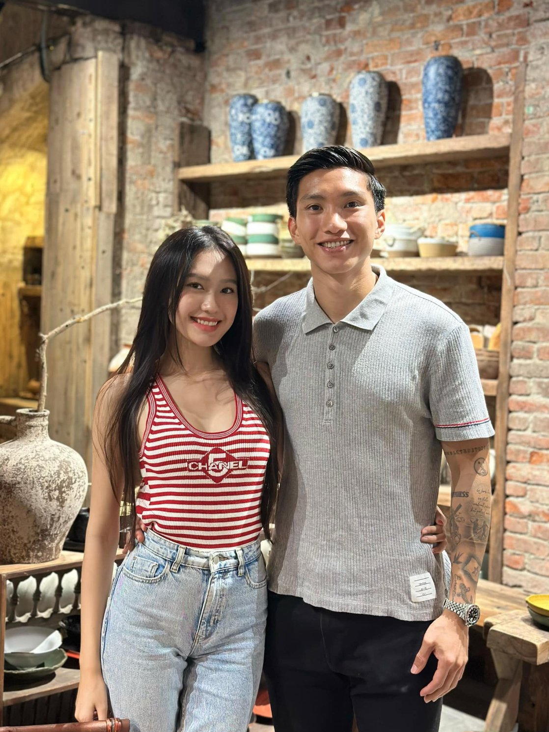 Sau 3 năm hẹn hò, cặp đôi trai tài – gái sắc đồng hành cùng nhau trong nhiều chặng đường ý nghĩa.