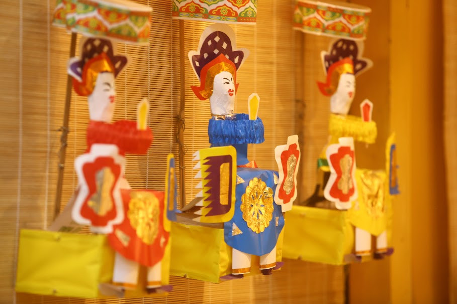 Những đồ chơi dân gian trưng bày tại Hoàng thành Thăng Long.