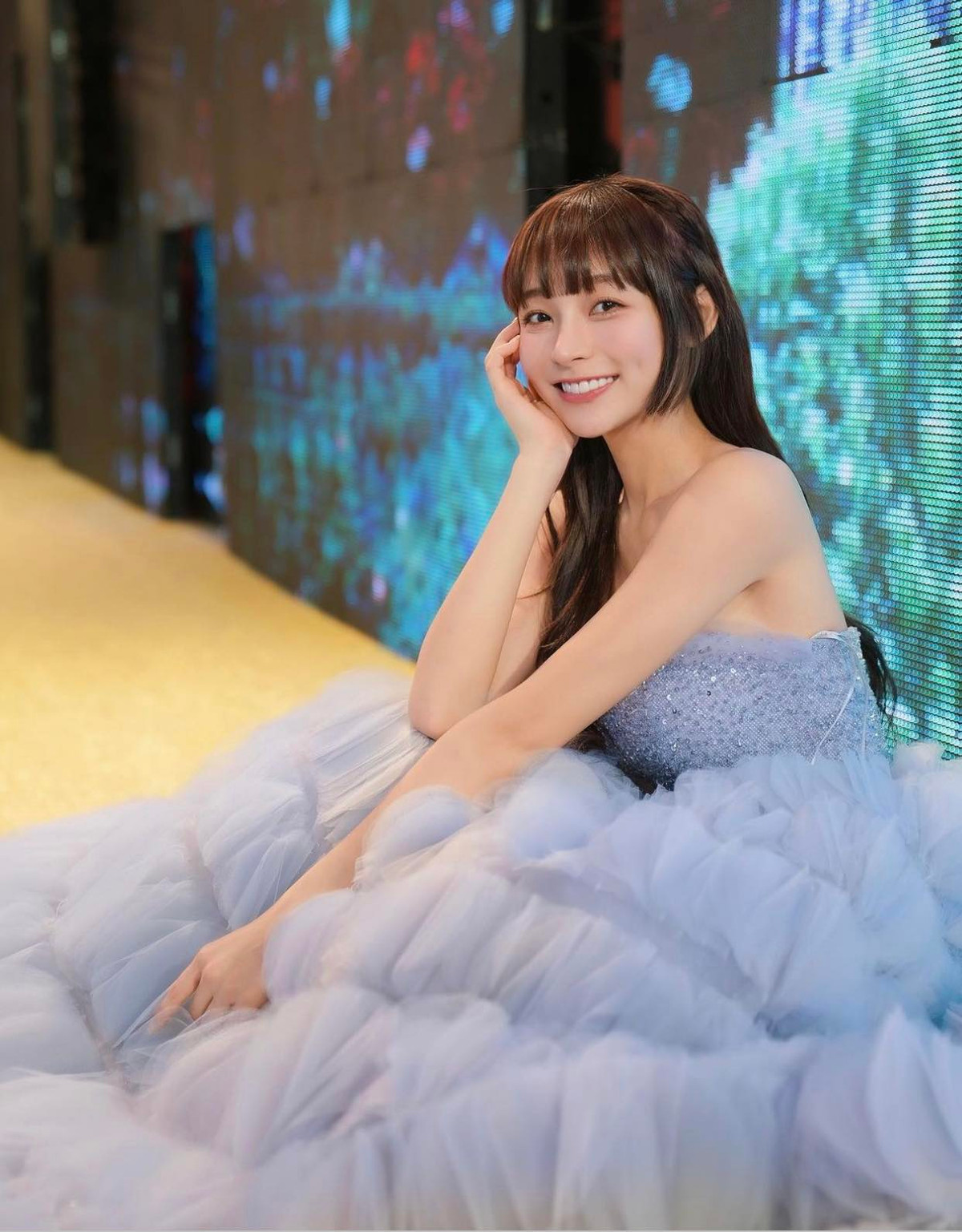 Mizuki cũng không ngại khoe khéo hình xăm. Trên trang cá nhân có hàng triệu lượt tương tác, nhiều người hâm mộ gọi cô là hot girl hình xăm của Nhật Bản.