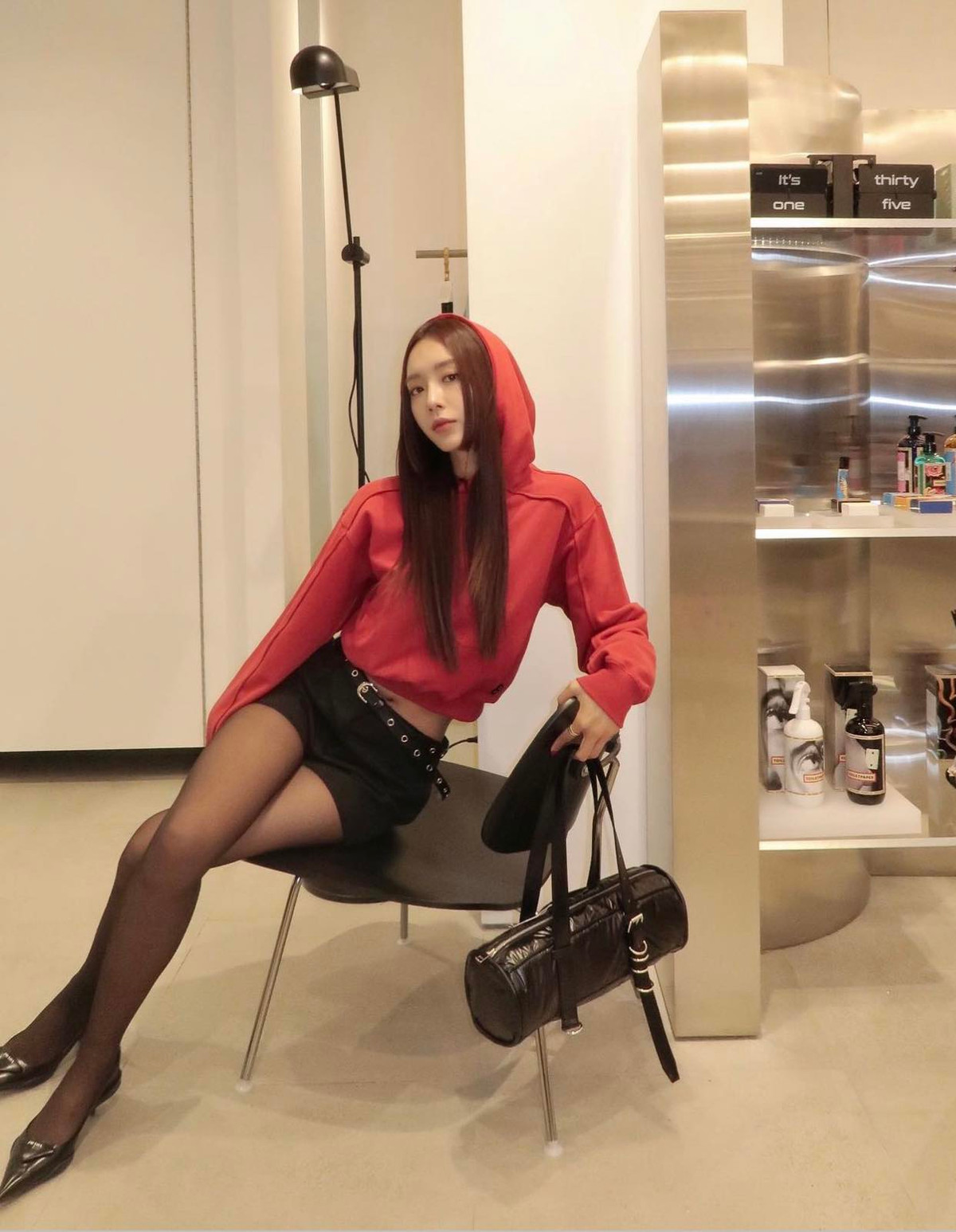 Cô được khen ngợi cho gương mặt đẹp đúng tiêu chuẩn ở xứ sở kim chi.