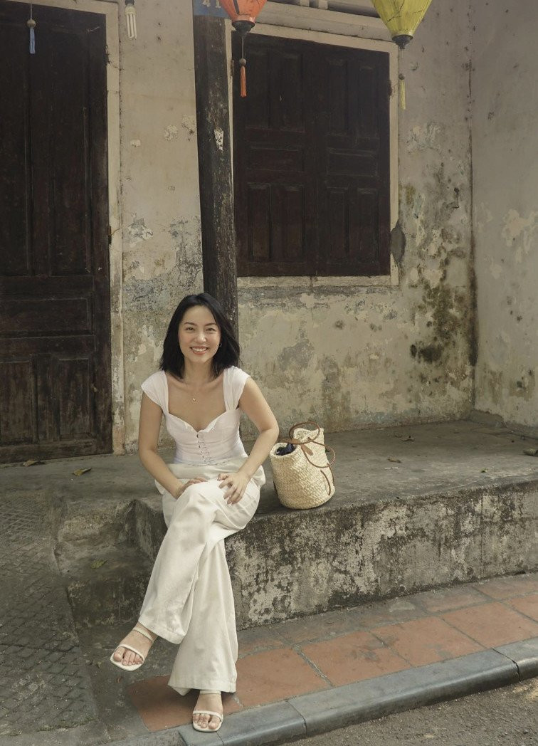 Chuyện tình của cặp đôi Hà Trúc và bạn trai Quang Đạt cũng nhận được nhiều lời khen bởi độ xứng đôi vừa lứa.