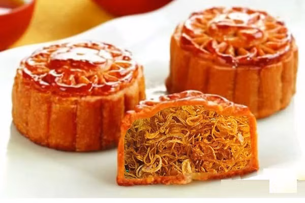 Ảnh chế nhân bánh trung thu độc, lạ, khiến người xem bật cười. Ảnh: Tổng hợp