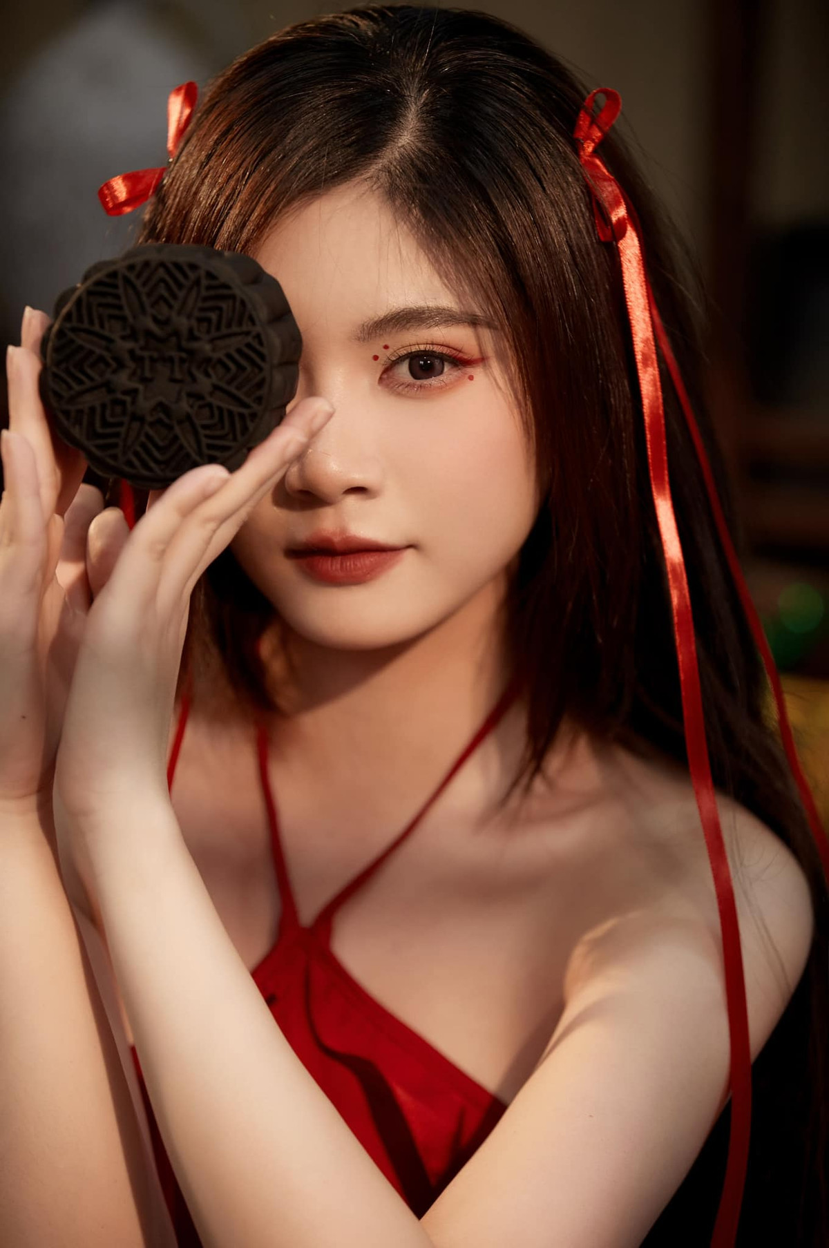 Mới đây, hot girl Nguyễn Bùi Nam Phương gây chú ý khi chia sẻ bộ ảnh Trung thu, nhan sắc cô nàng lập tức trở thành tâm điểm.