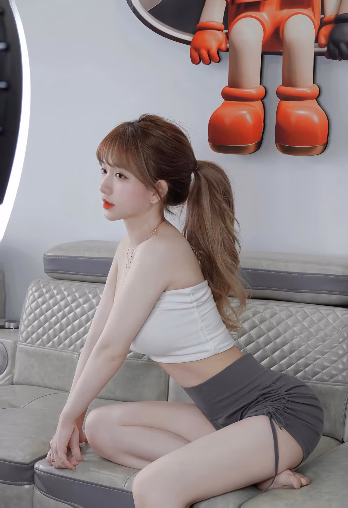 Thời gian gần đây, cô nàng được biết đến nhiều hơn trên TikTok với những điệu nhảy bắt trend cuốn hút và dễ thương.