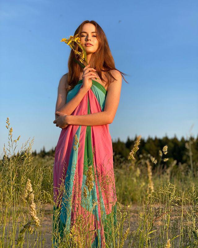 Ở tuổi 18, Kristina Pimenova cũng là một triệu phú trẻ khi sở hữu khối tài sản 10 triệu USD (khoảng 241 tỷ đồng).