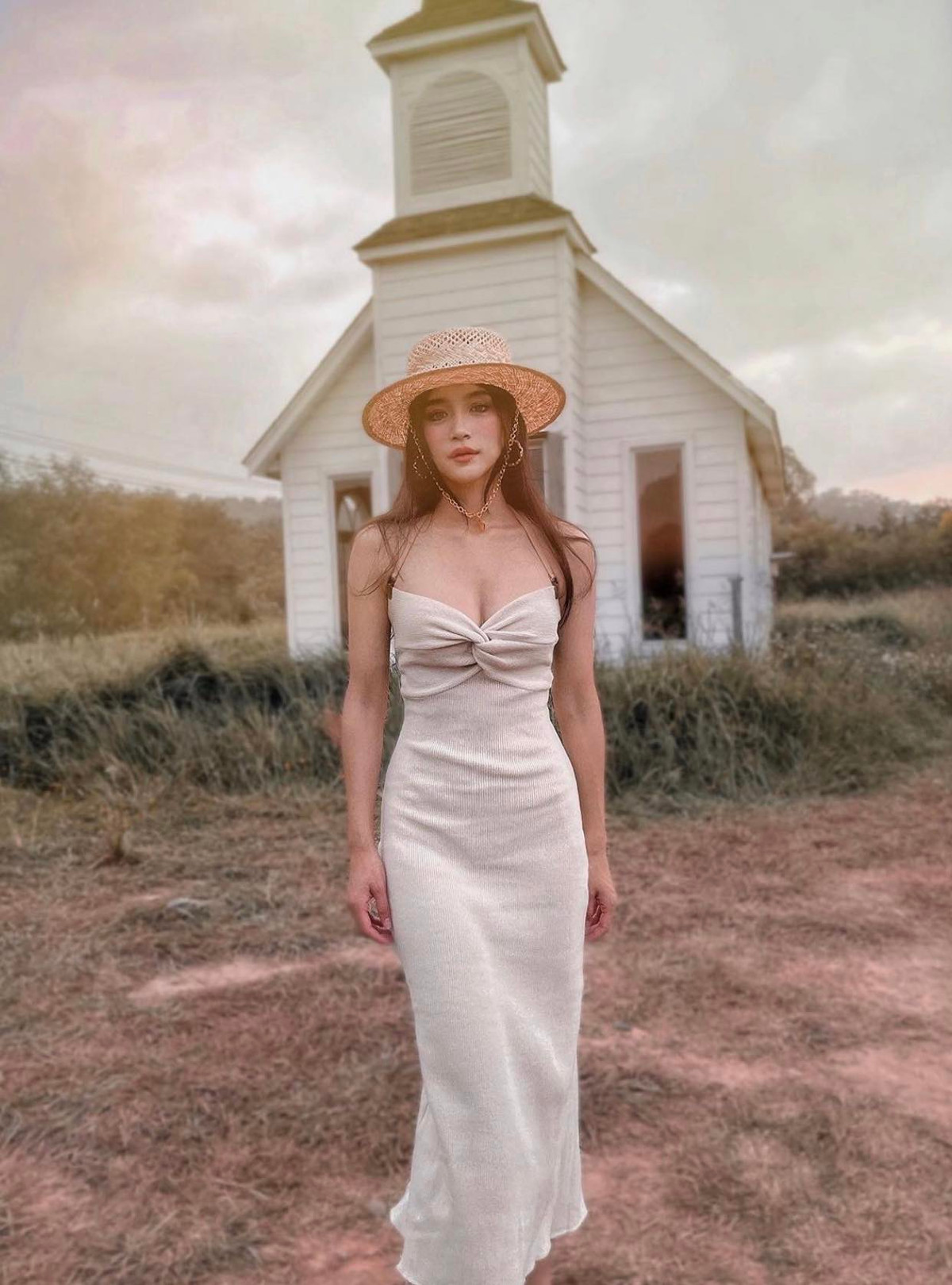 Nói về việc sở hữu thân hình chuẩn, vóc dáng cân đối, cô cho biết đã tập luyện rất chăm chỉ.