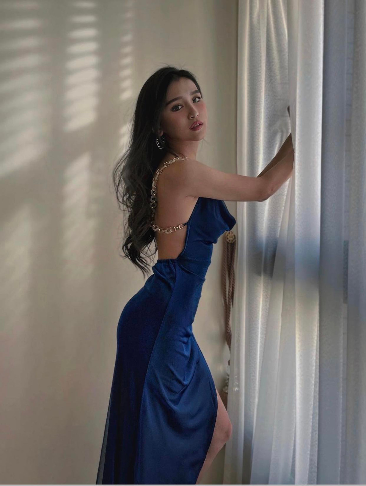 Olala Oshia nổi tiếng và hiện đang sở hữu gần 100 ngàn theo dõi trên Instagram.