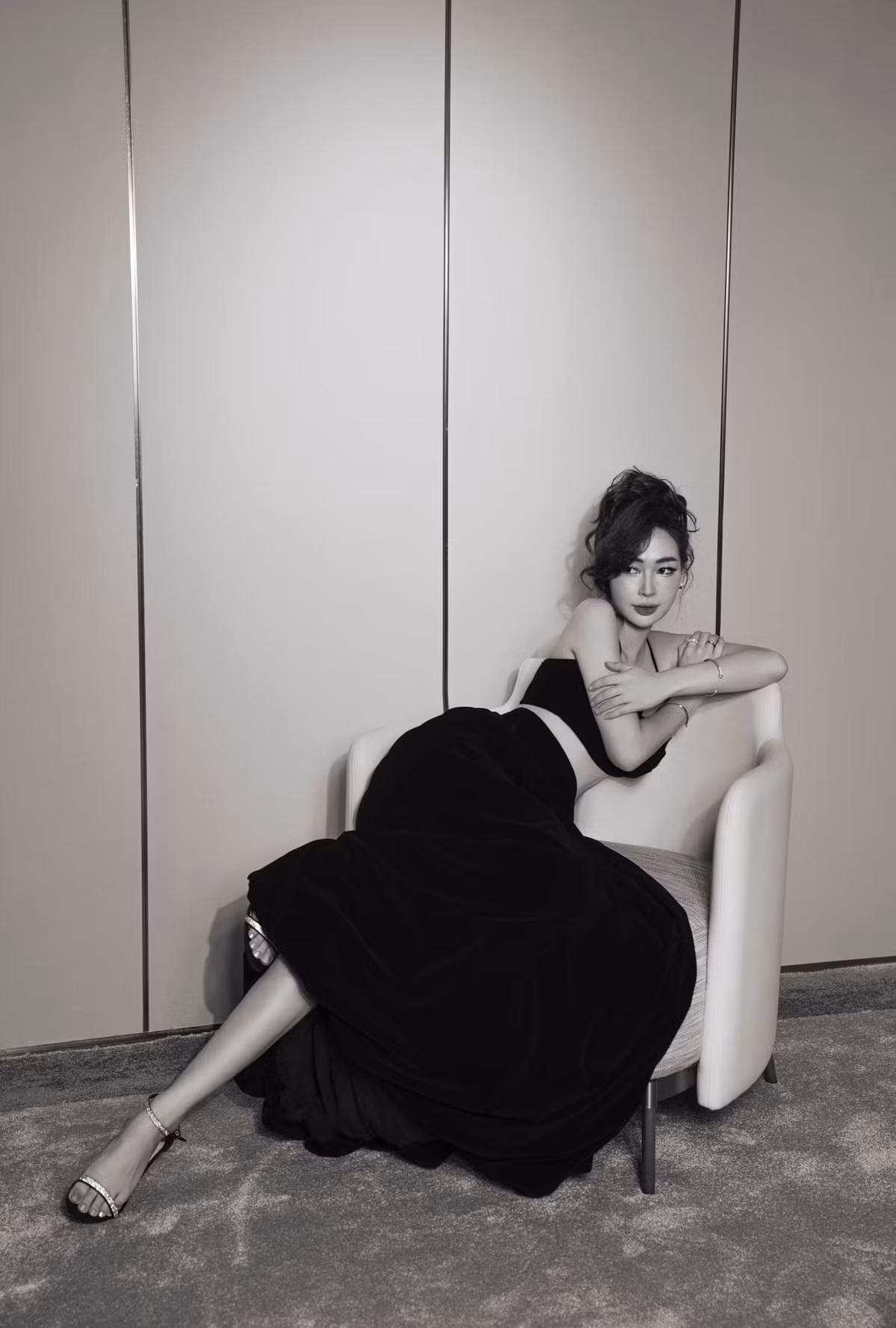 Ở độ tuổi 30, hot girl vẫn khiến nhiều người ghen tỵ trước diện mạo trẻ trung.