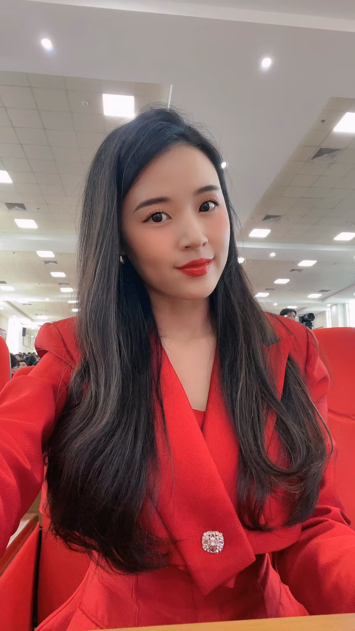 Ngoài vai trò giảng viên, Midu còn được biết đến là doanh nhân, diễn viên.