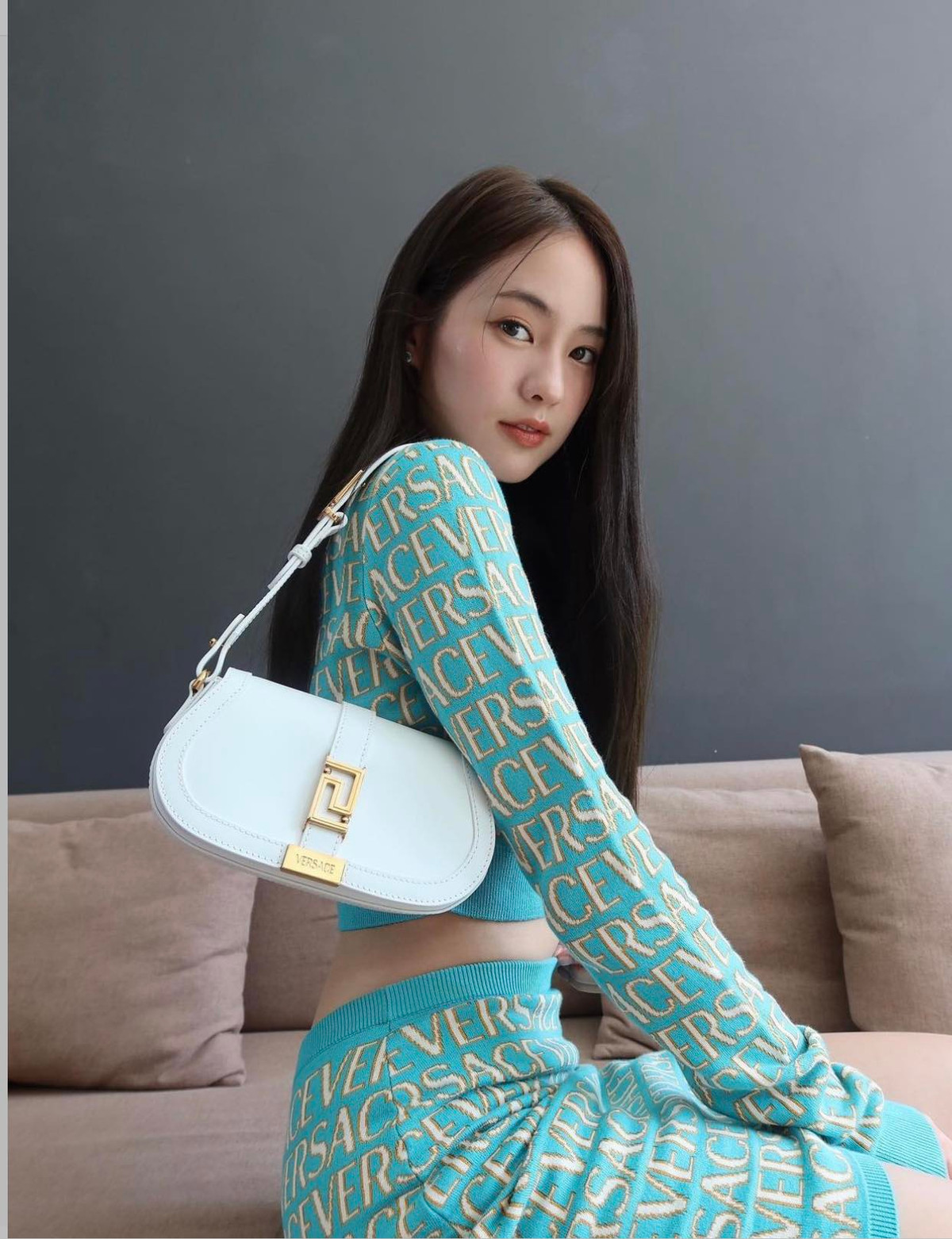 Hot girl 9X có 4,7 triệu người theo dõi trên trang cá nhân.