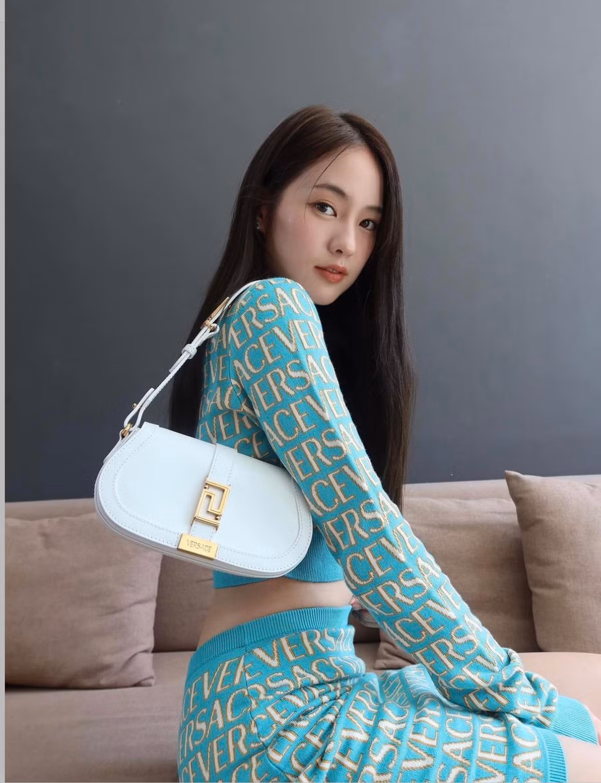 Hot girl 9X có 4,7 triệu người theo dõi trên trang cá nhân.