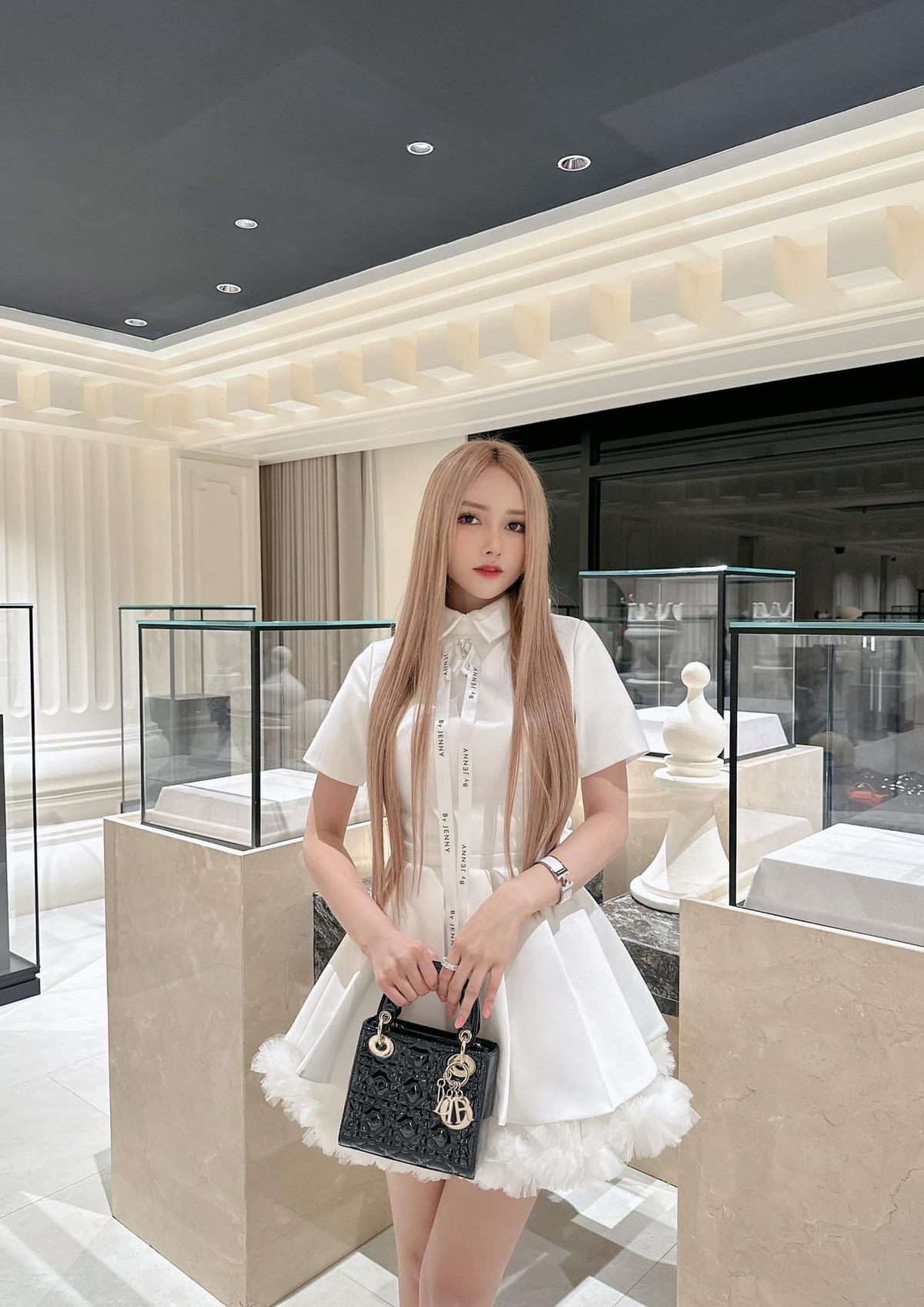 Ít ai biết rằng, nữ DJ Sài thành cũng từng gây chú ý là cổ động viên xinh đẹp nổi bật trong trận chung kết SEA Games 30 giữa U22 Việt Nam và U22 Indonesia vào ngày 10/12/2019.