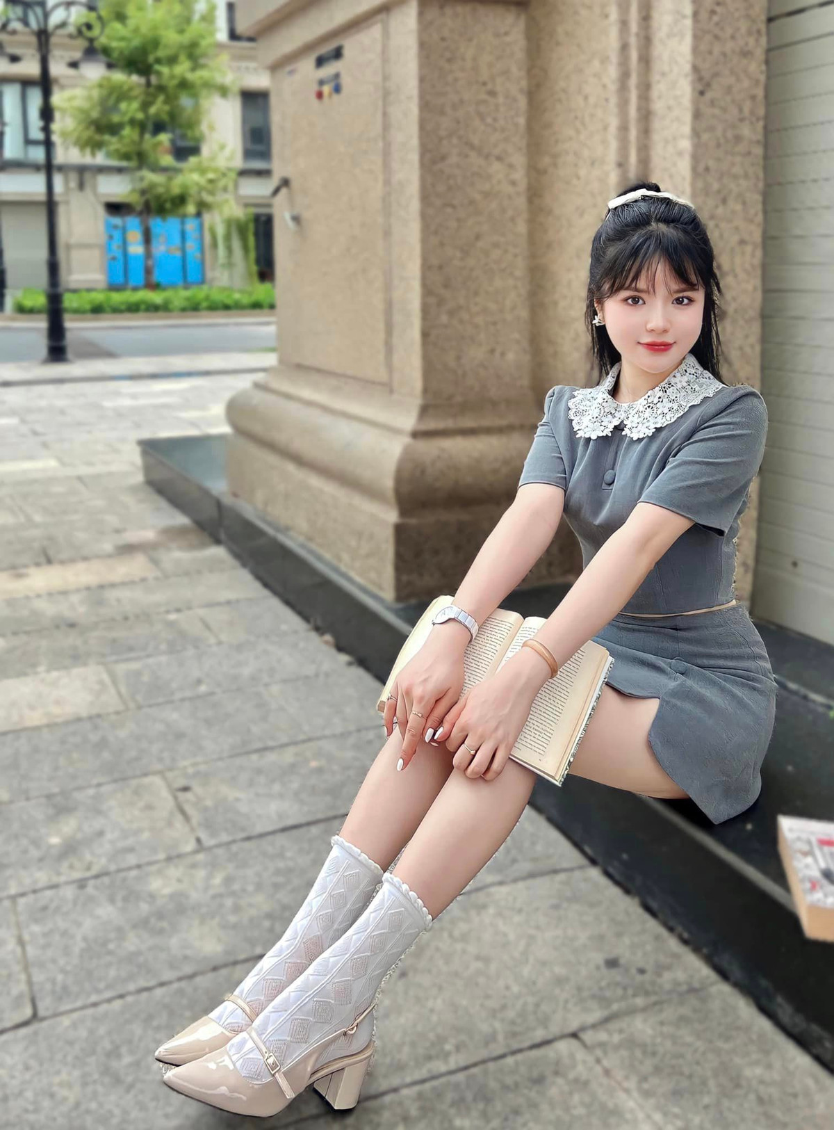 Với chiều cao khiêm tốn, mọi người thường gọi cô là “hot girl chân ngắn”, “MC chân ngắn của VTV”, “MC lùn nhất VTV"…