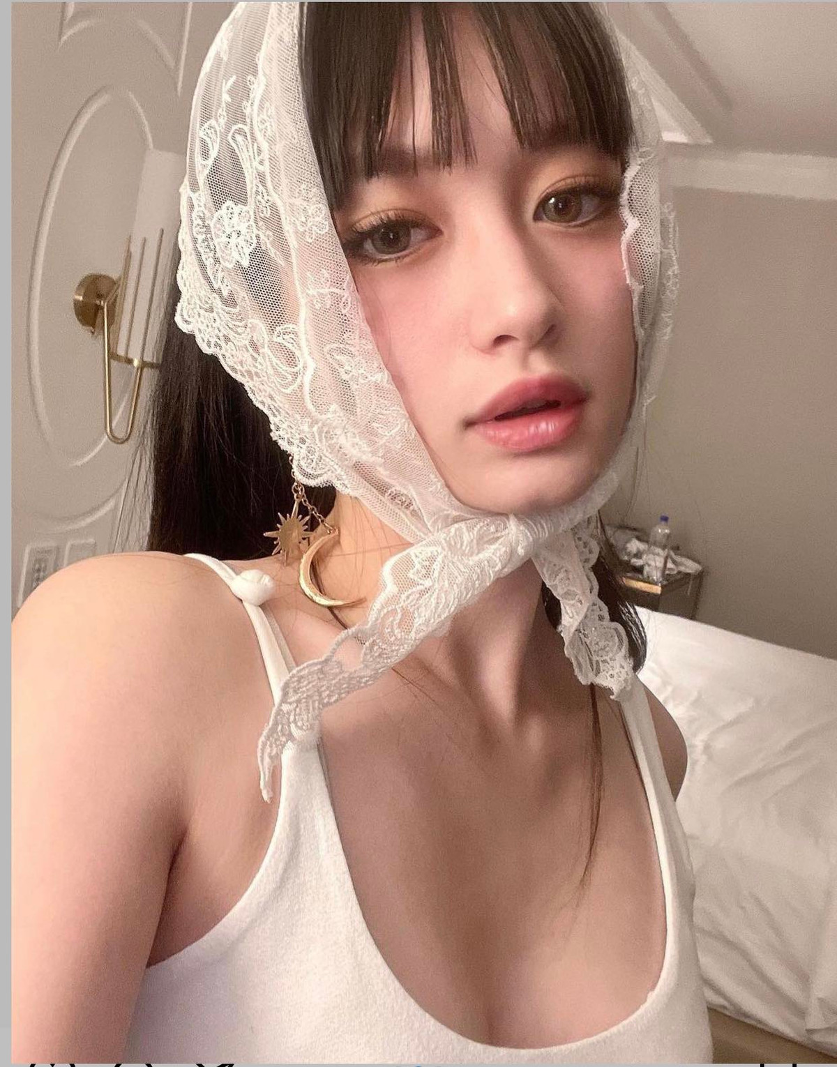 Susan không chỉ xinh đẹp mà còn là một sinh viên có thành tích xuất sắc. Trước đó, cô được nhận vào trường thiết kế nổi tiếng Parsons School of Design và nhận được học bổng trị giá 9.000 USD mỗi năm.