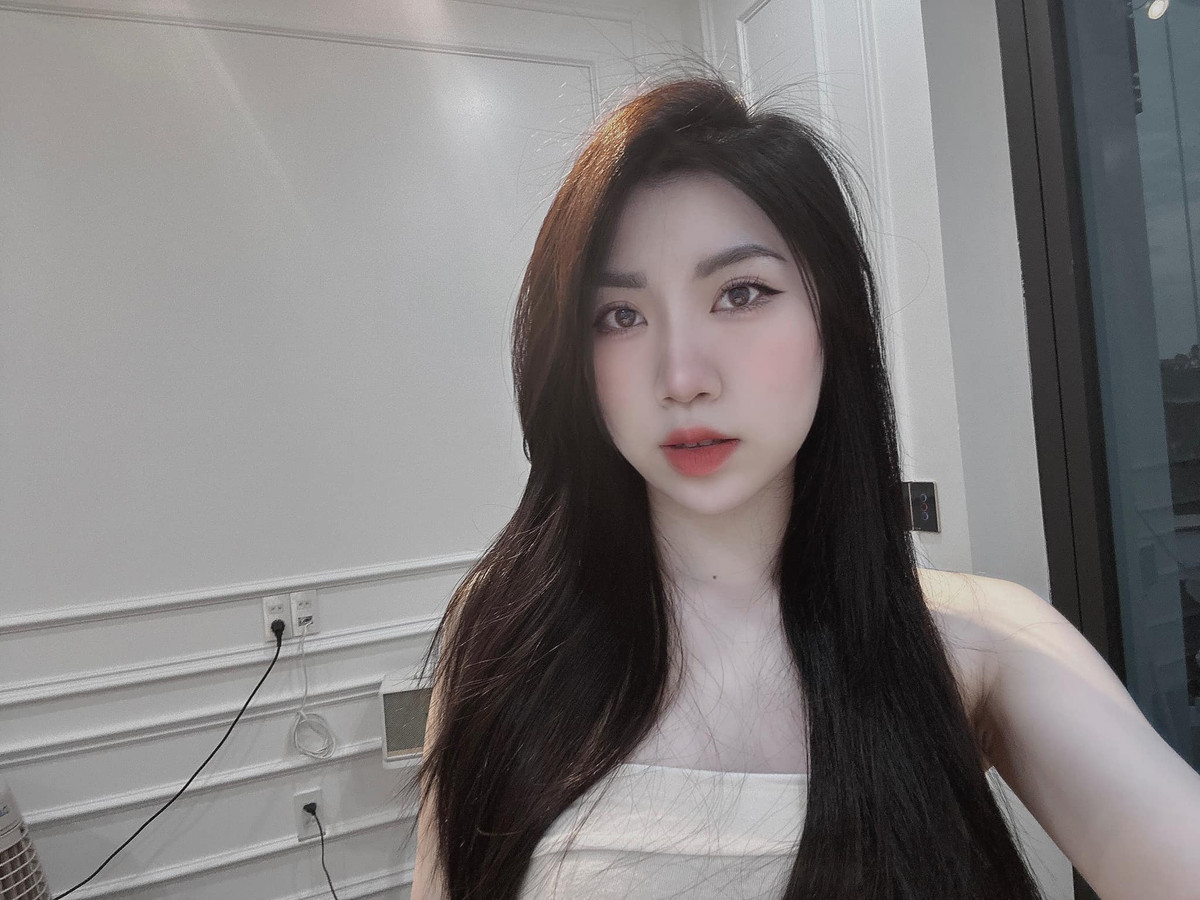 Em gái Văn Toàn cũng nhận được nhiều lời khen về sắc vóc ngày càng cuốn hút.