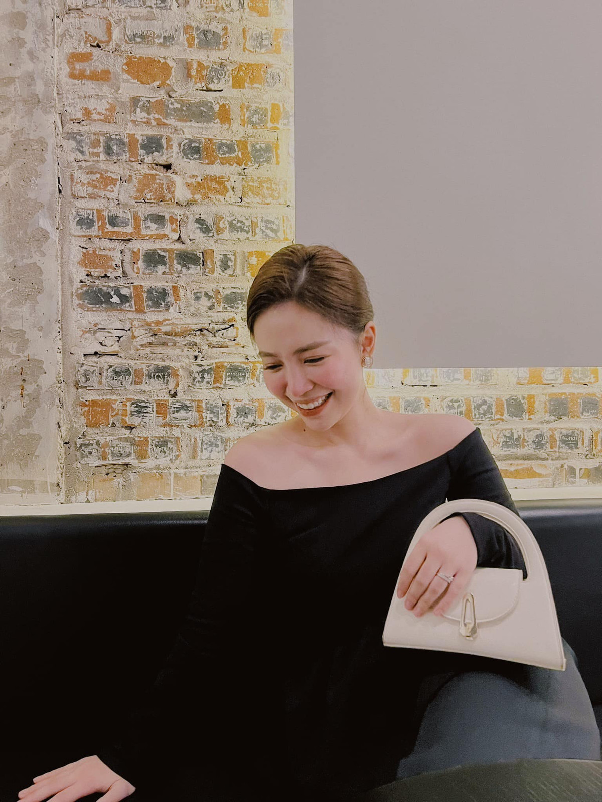 Sau thời gian ở cữ, nhan sắc của hot girl đời đầu Mẫn Tiên có vài nét thay đổi so với thời gian trước.