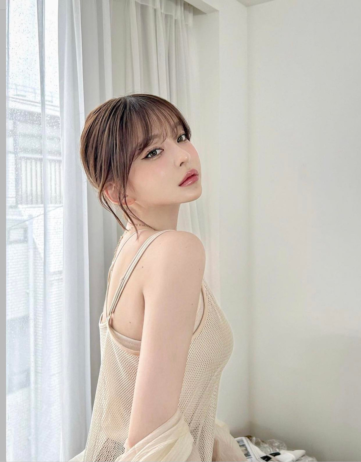 Kang Taeri có đường cong nóng bỏng, ba vòng nuột nà với số đo chuẩn. Cô chỉ cao 1m61 nhưng bù lại, có thân hình rất cân đối.