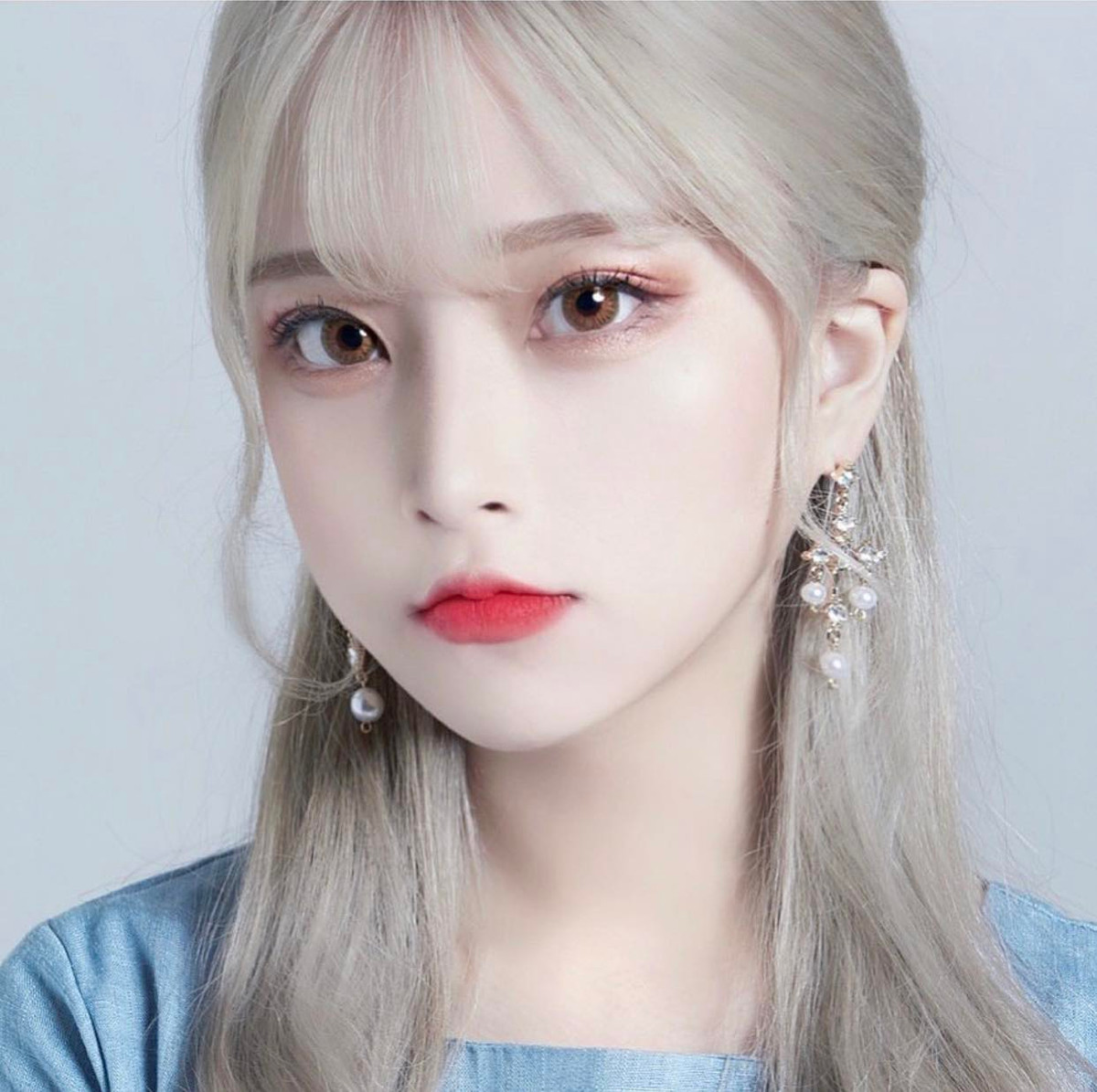 Gini sinh năm 1998, là hot girl xứ Hàn sở hữu lượng người theo dõi "khủng" trên Instagram.